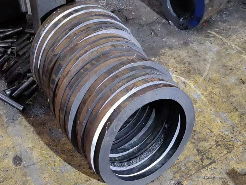 东河30CrMo无缝钢管切割